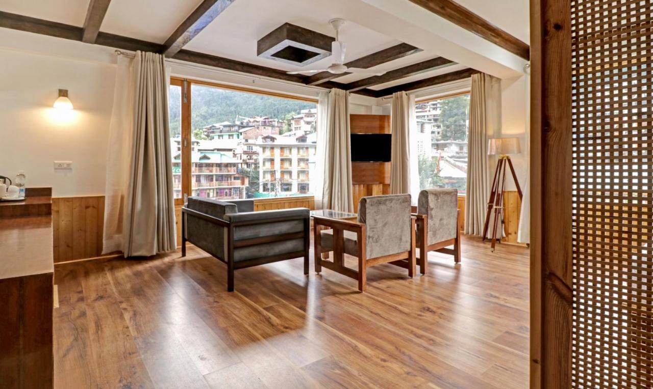 Hotel Treebo Premium Sattva With Mountain View à Manāli Extérieur photo