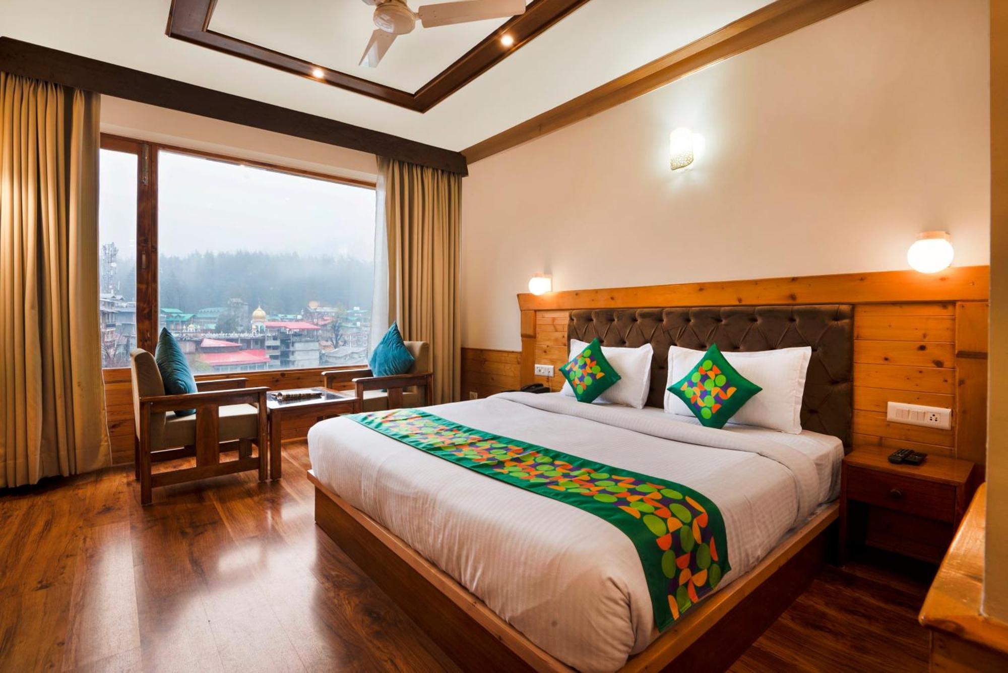 Hotel Treebo Premium Sattva With Mountain View à Manāli Extérieur photo